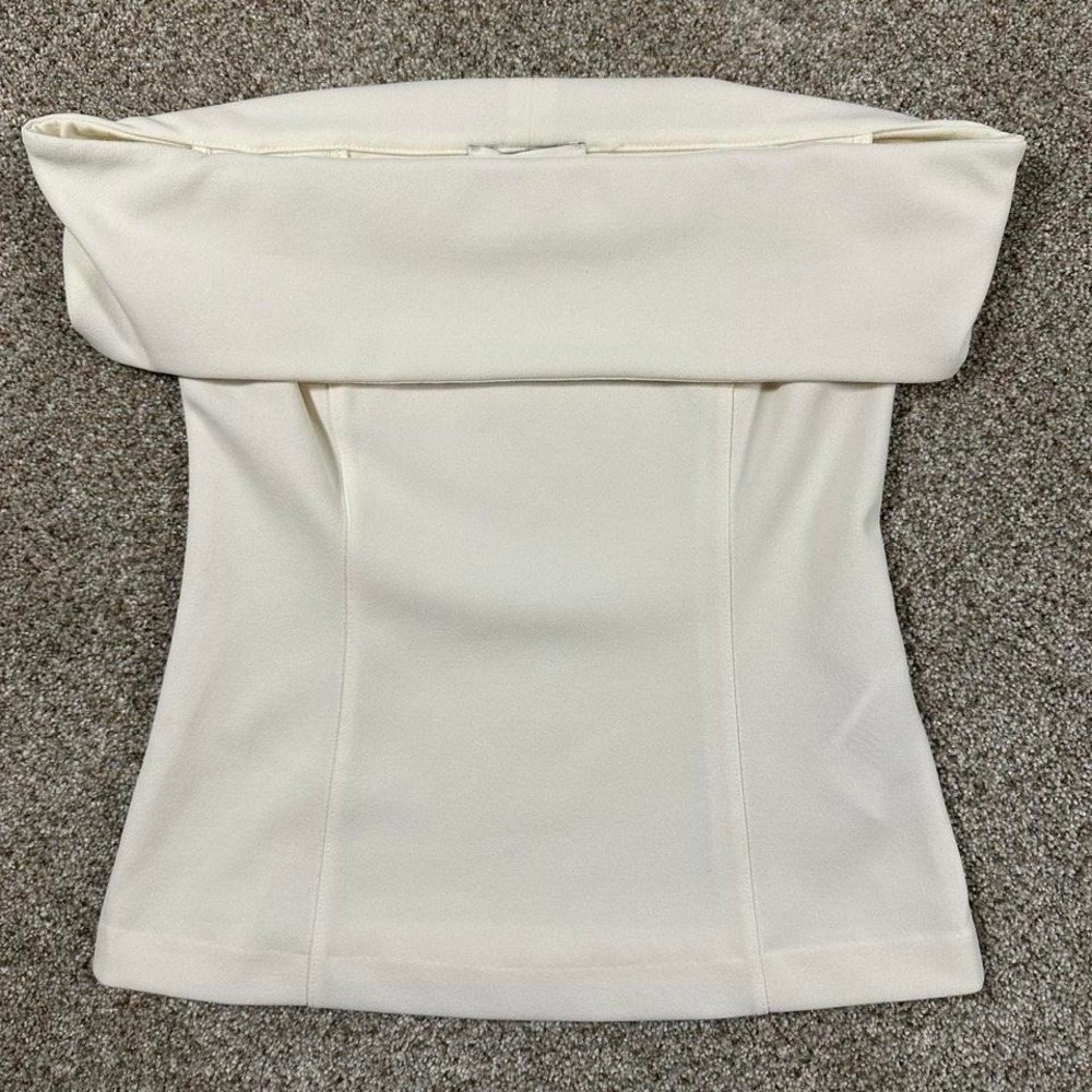 XSMALL Club Monaco Off the‎ Shoulder Top